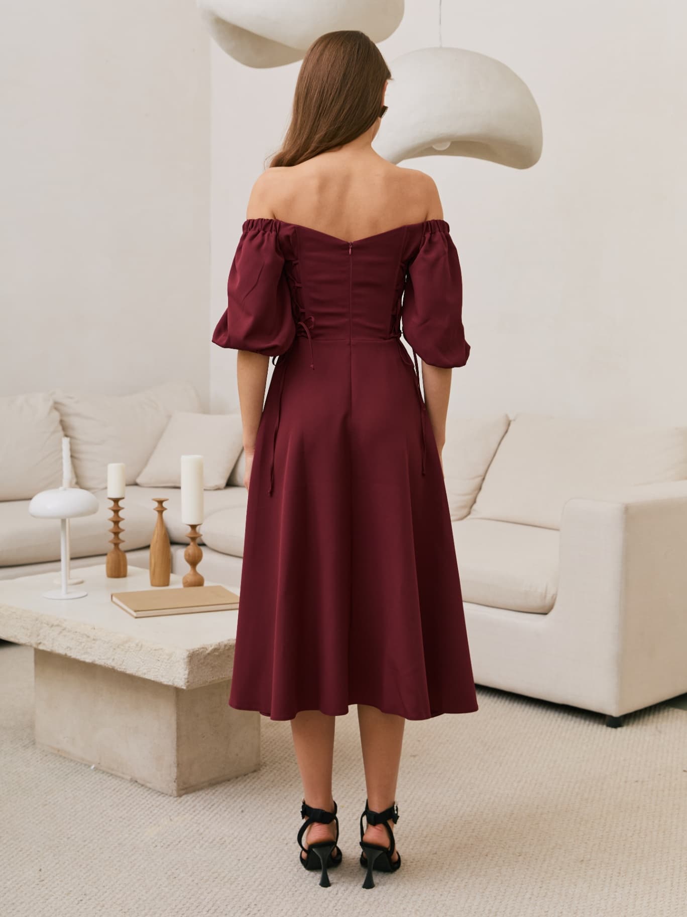 Платье вечернее миди со спущенными плечами с чашечками - image 1