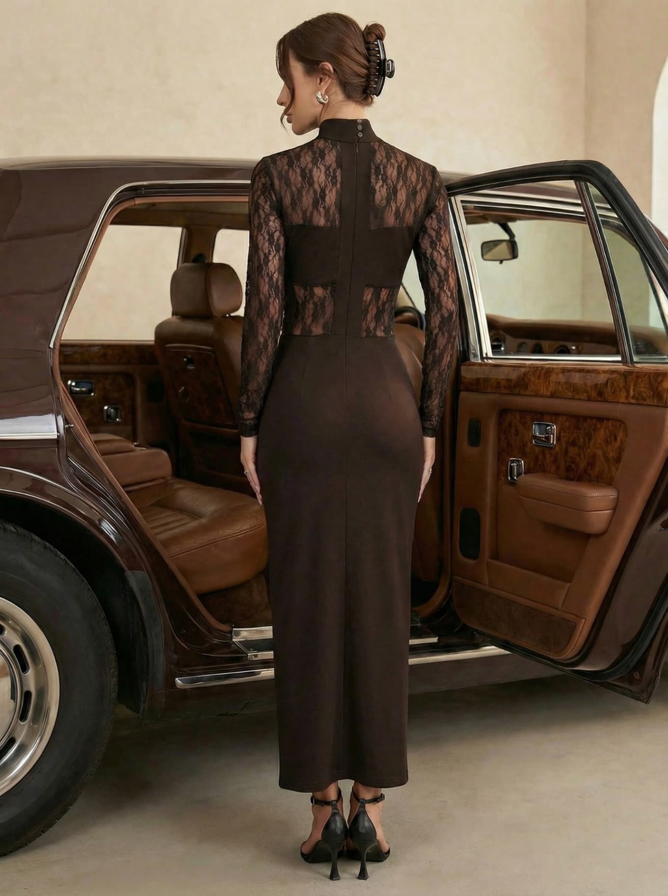 Платье кружевное с разрезом миди вечернее - image 2