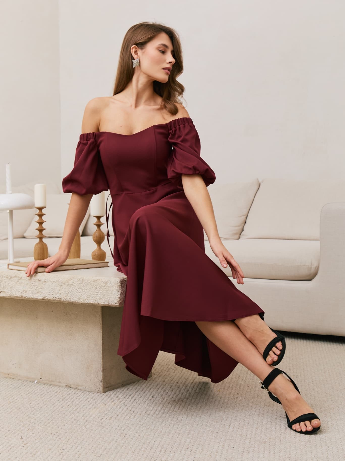 Платье вечернее миди со спущенными плечами с чашечками — 7