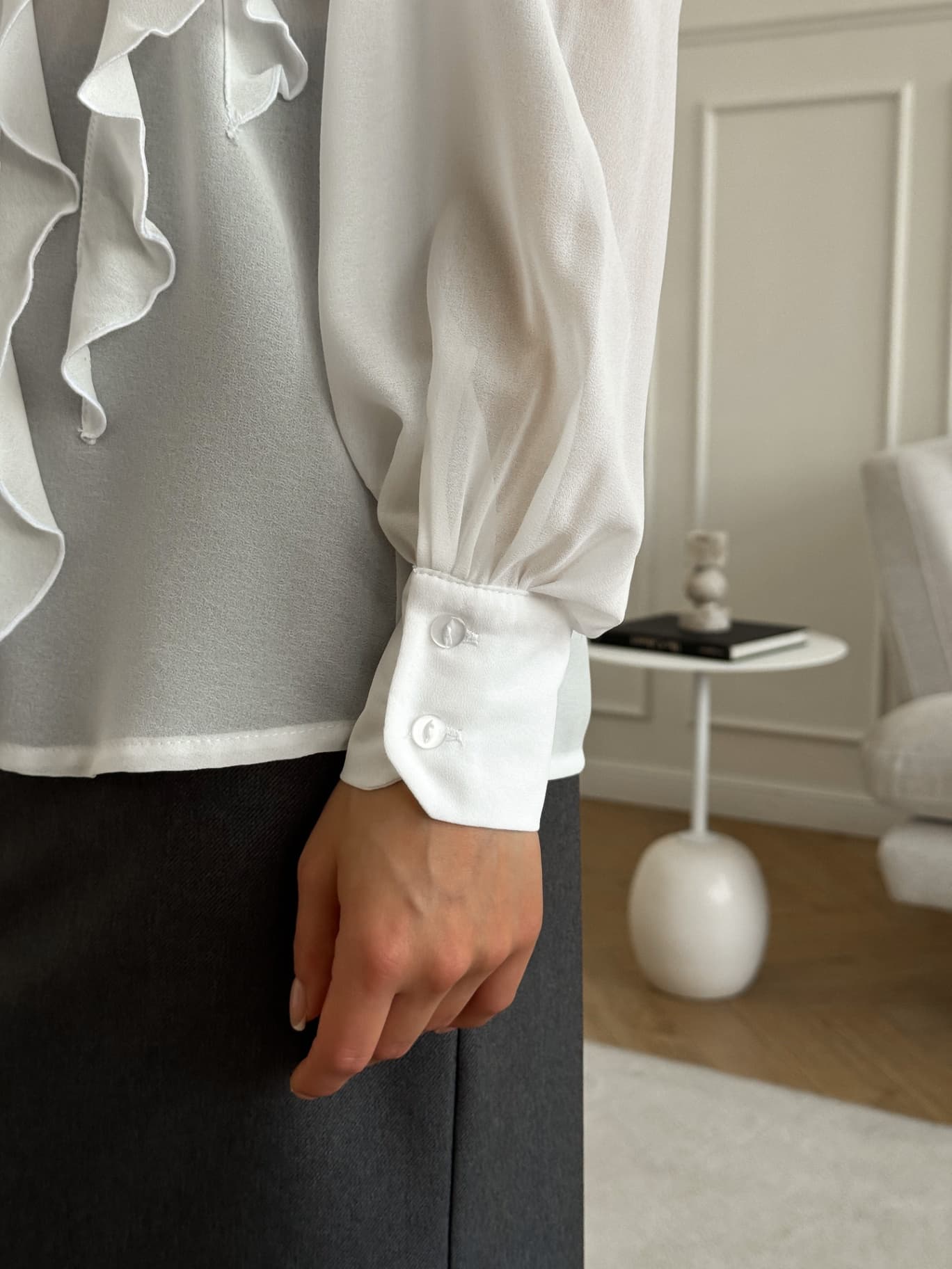 Блузка шифоновая с воланами праздничная - 7