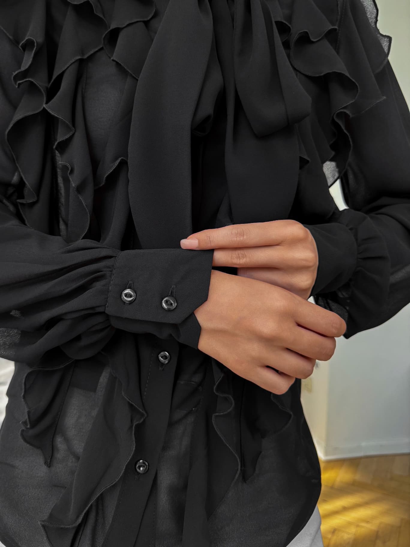 Блузка шифоновая с воланами нарядная - 7