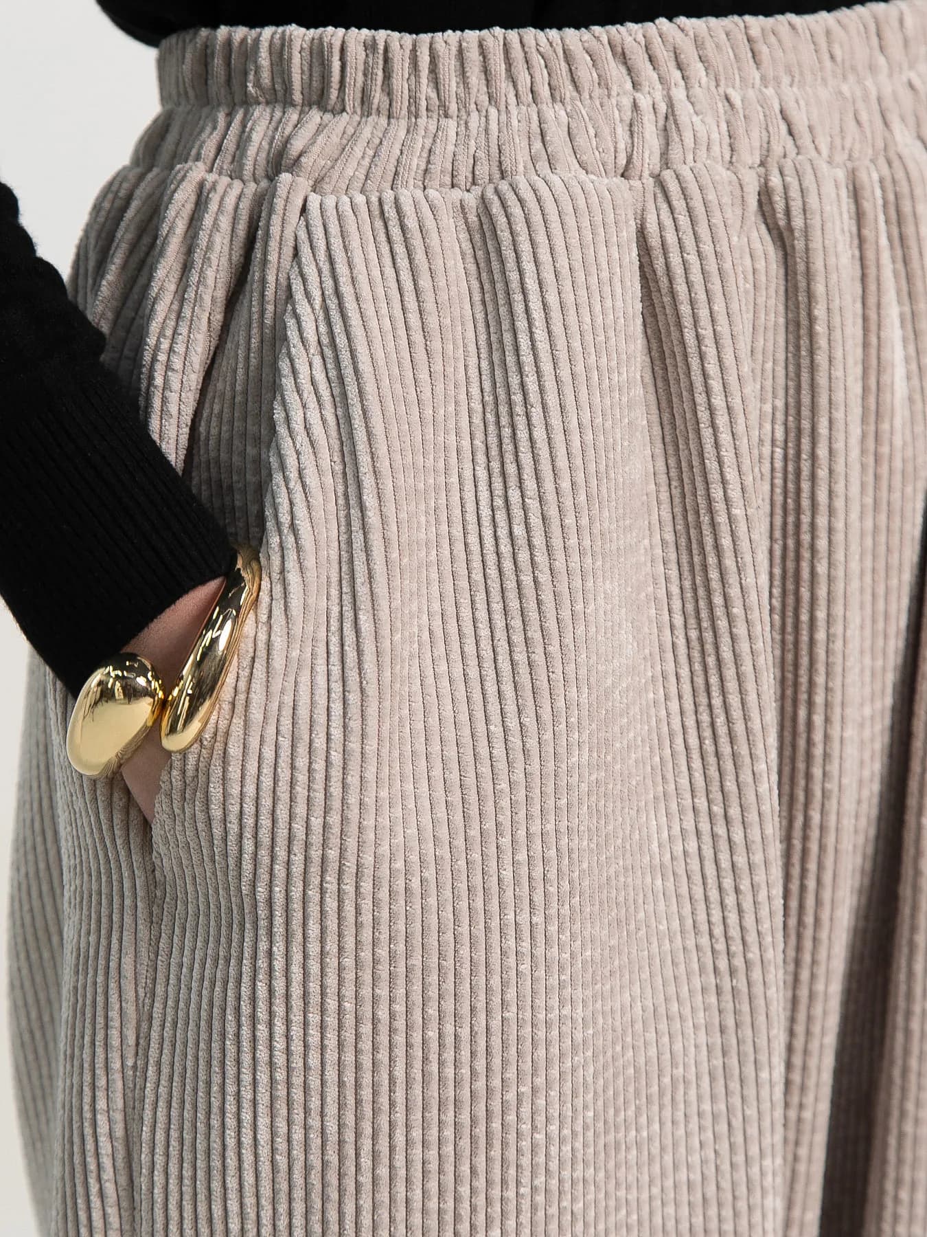Брюки Городской ритм (молочные) — photo 5 — Լուսանկար 5 / 9